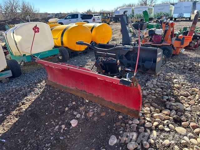 Boss  Снігоочищувальні ножі та плуги