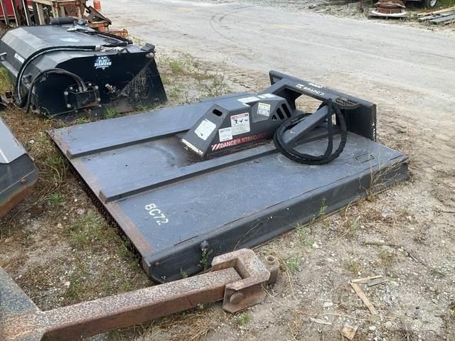 Bradco 15330 Самохідні газонокосарки