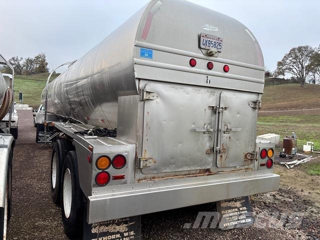 Brenner  Причепи-цистерни