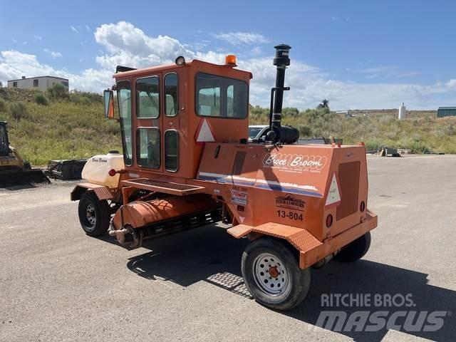 Broce RCT 350 Внутрішні підмітальні машини