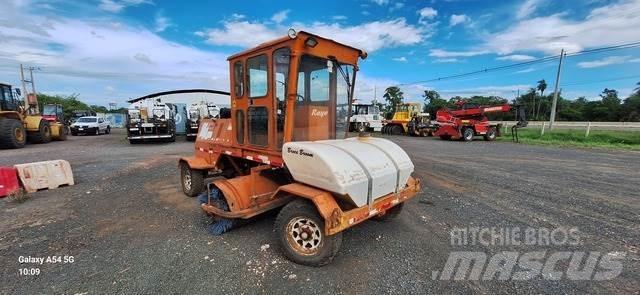 Broce RCT350 Внутрішні підмітальні машини