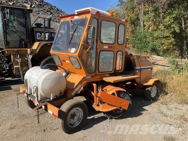 Broce RJ300 Внутрішні підмітальні машини