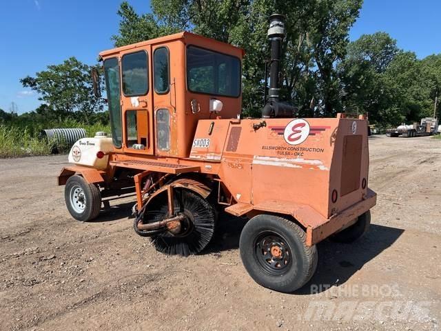 Broce RJ350 Внутрішні підмітальні машини