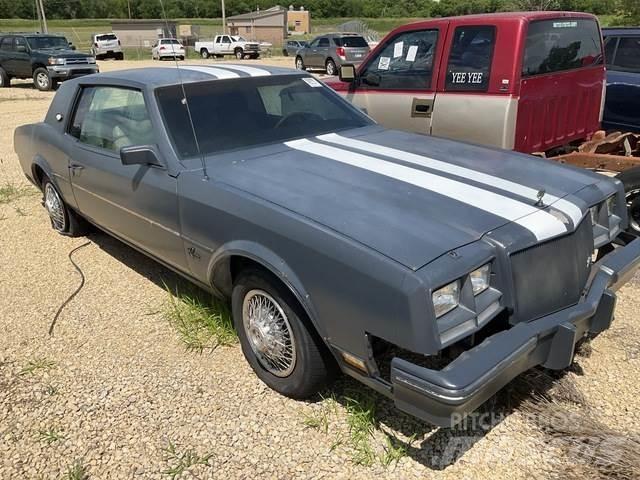 Buick Riviera Автомобілі