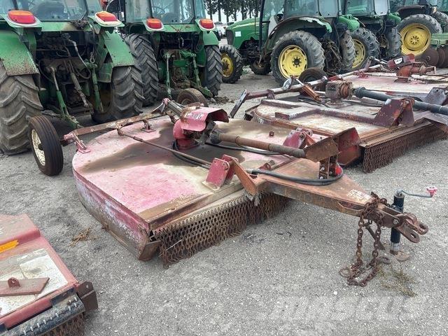 Bush Hog  Газонні і лукові косилки