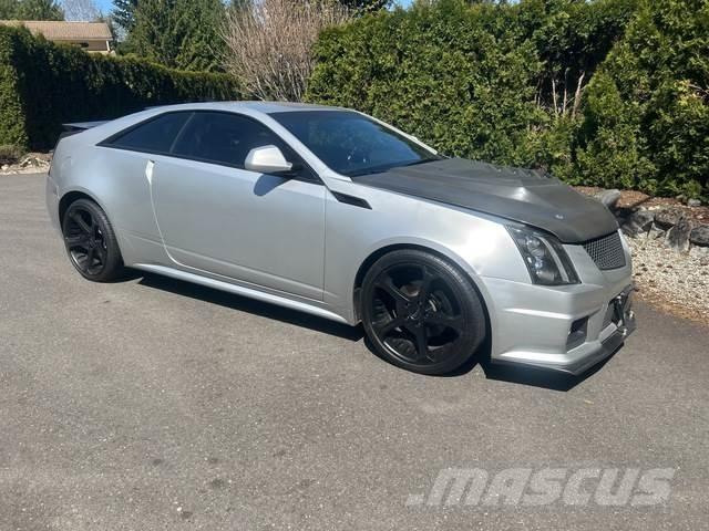 Cadillac CTS Автомобілі
