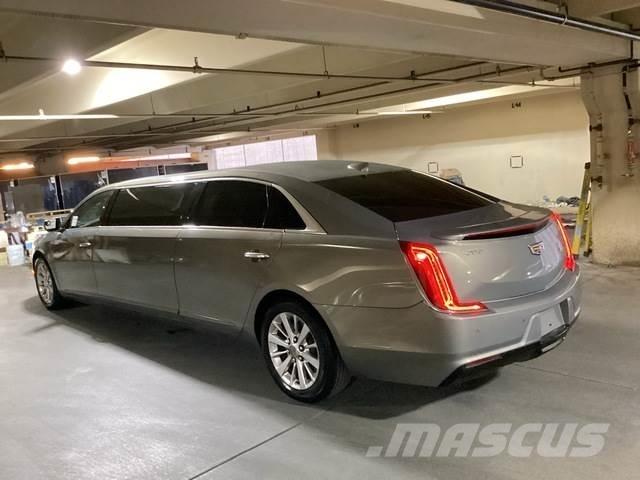 Cadillac XTS Автомобілі