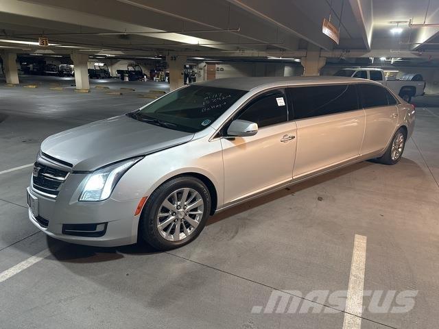 Cadillac XTS Автомобілі