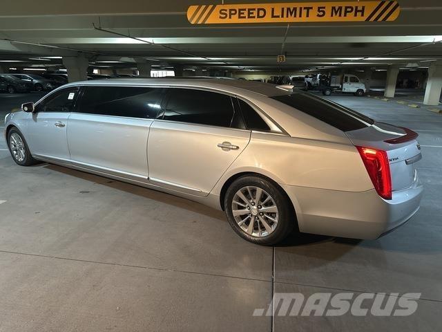 Cadillac XTS Автомобілі