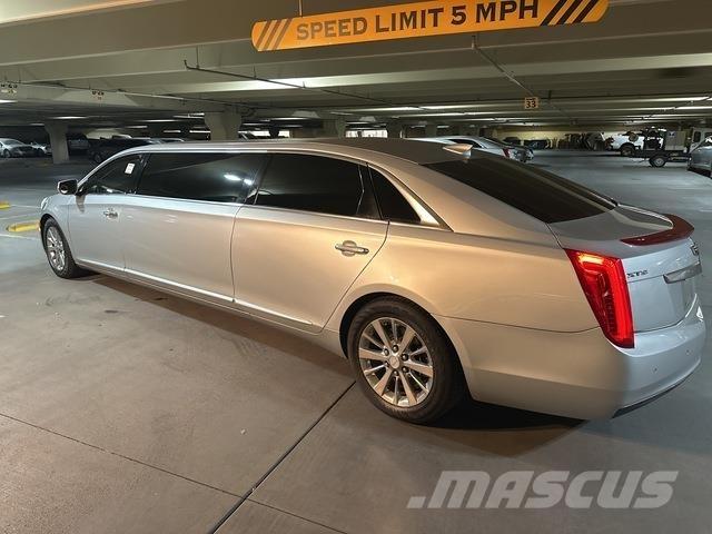 Cadillac XTS Автомобілі
