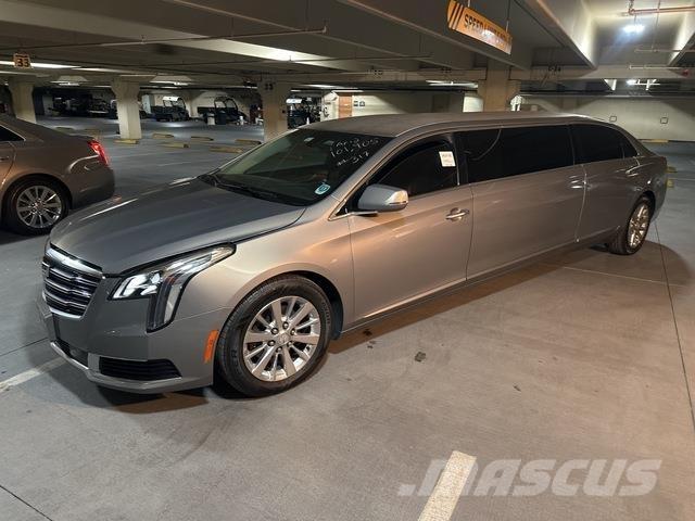 Cadillac XTS Автомобілі
