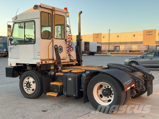 Capacity  Термінальні трактори