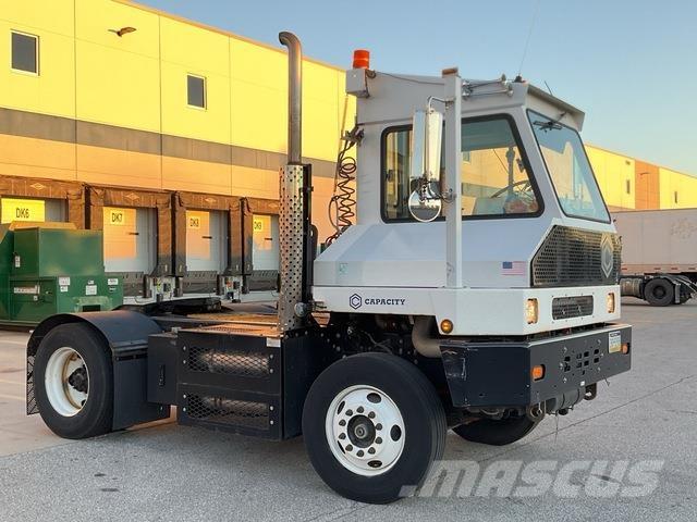 Capacity  Термінальні трактори