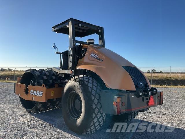 CASE 1107NX-PD Грунтові котки