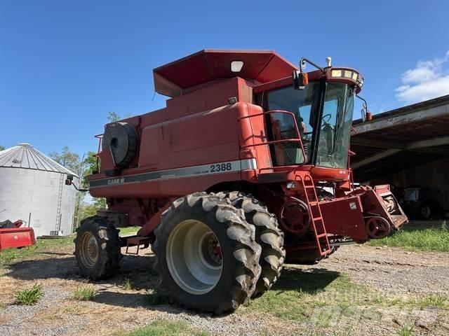 Case IH 2388 Зернозбиральні комбайни