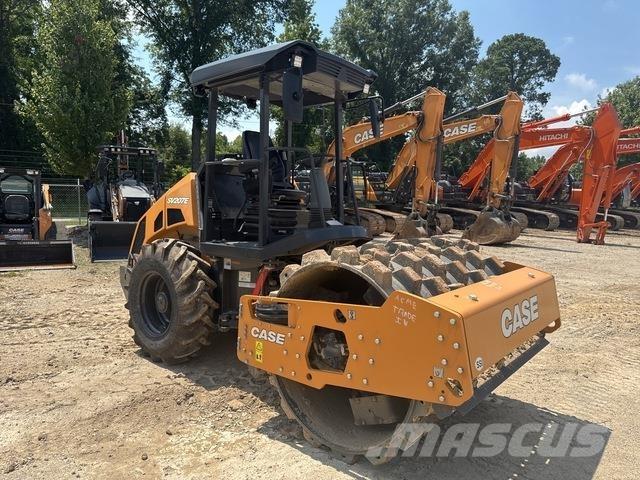 CASE SV207E Грунтові котки