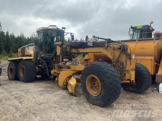 CAT 16M Грейдери