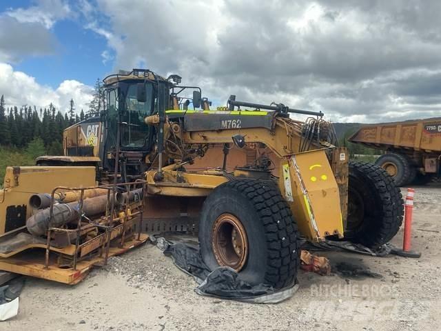 CAT 16M Грейдери
