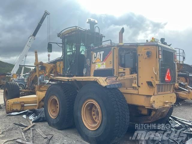 CAT 16M Грейдери