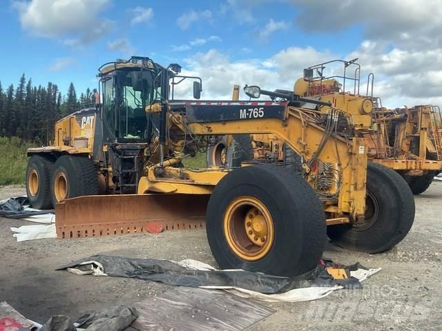 CAT 16M Грейдери