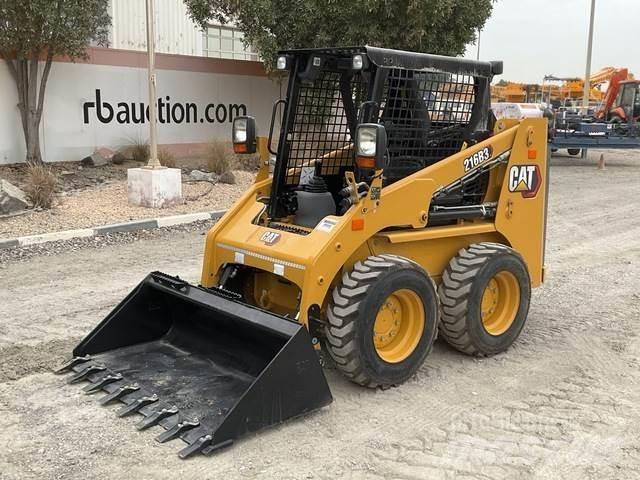 CAT 216B3 Міні-навантажувачі