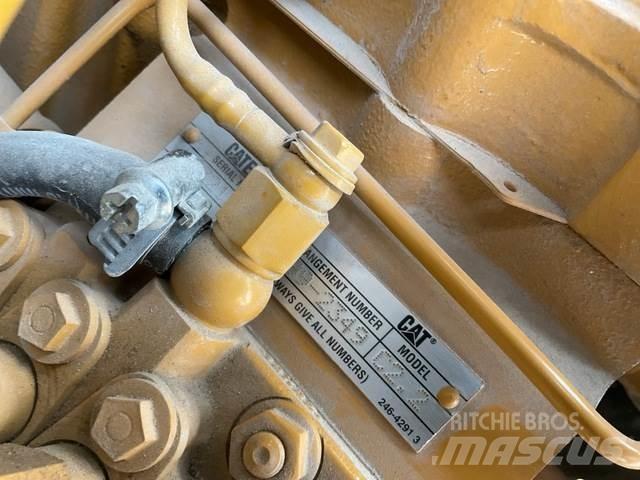 CAT 216B3 Міні-навантажувачі