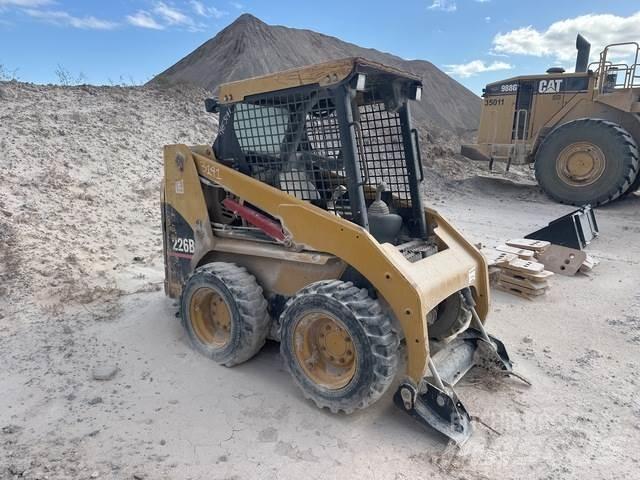 CAT 226B Міні-навантажувачі