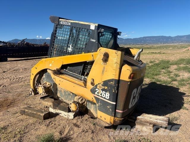 CAT 226B3 Міні-навантажувачі