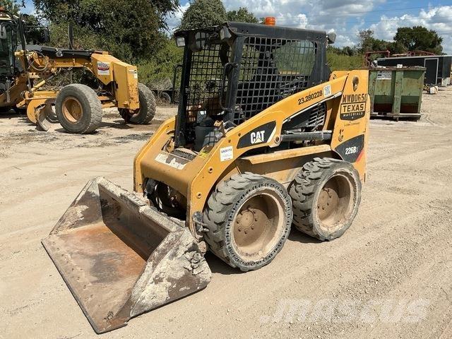 CAT 226B3 Міні-навантажувачі