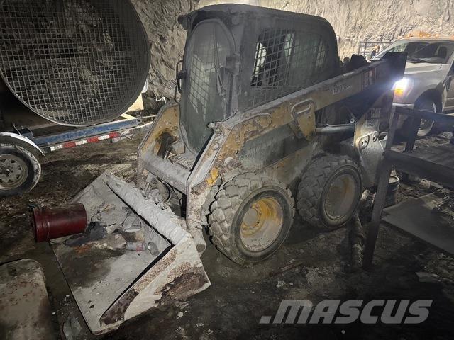 CAT 232D Міні-навантажувачі
