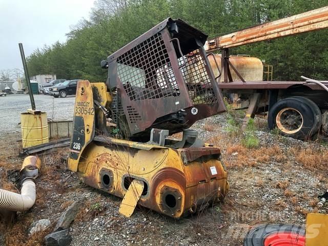 CAT 236 Міні-навантажувачі