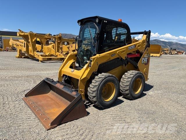 CAT 242D3 Міні-навантажувачі