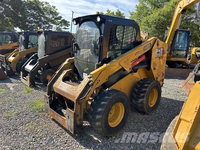 CAT 246D3 Міні-навантажувачі