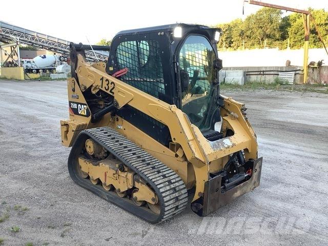 CAT 259D Міні-навантажувачі