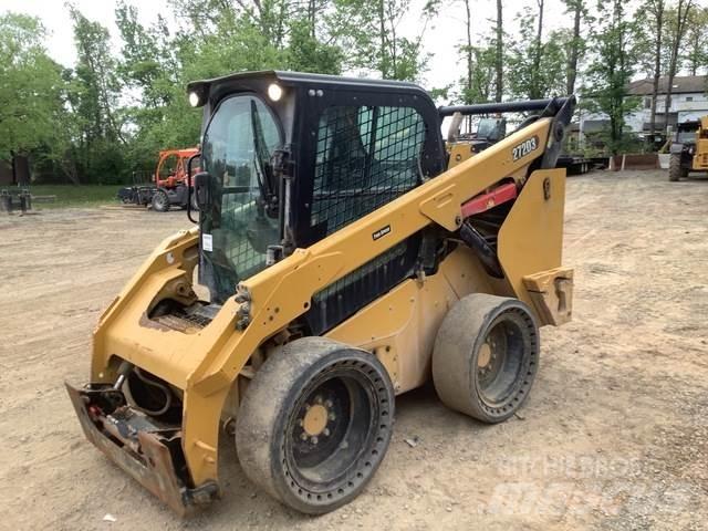 CAT 272D3 Міні-навантажувачі