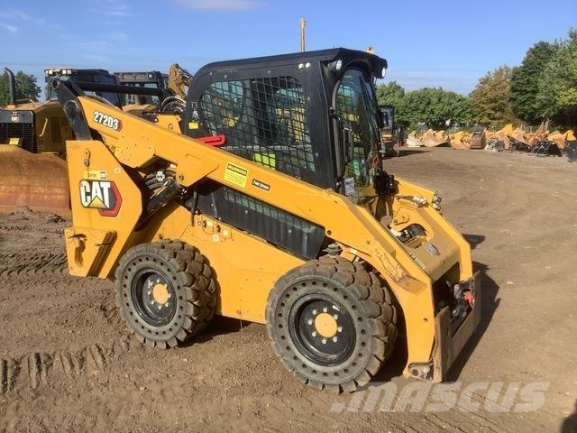 CAT 272D3 Міні-навантажувачі