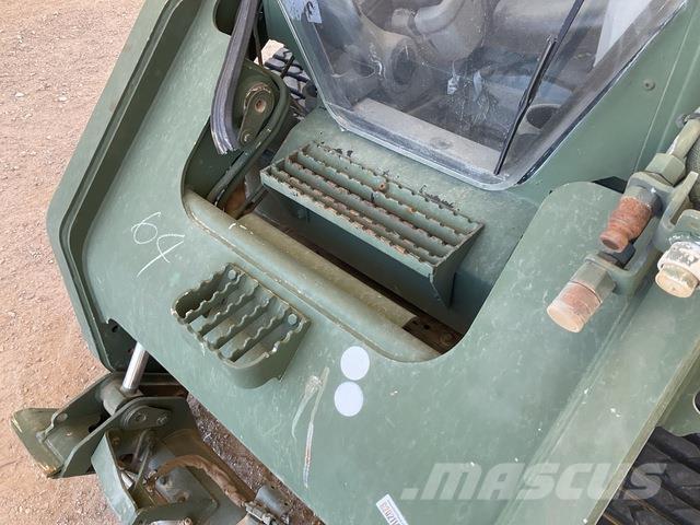 CAT 277C Міні-навантажувачі