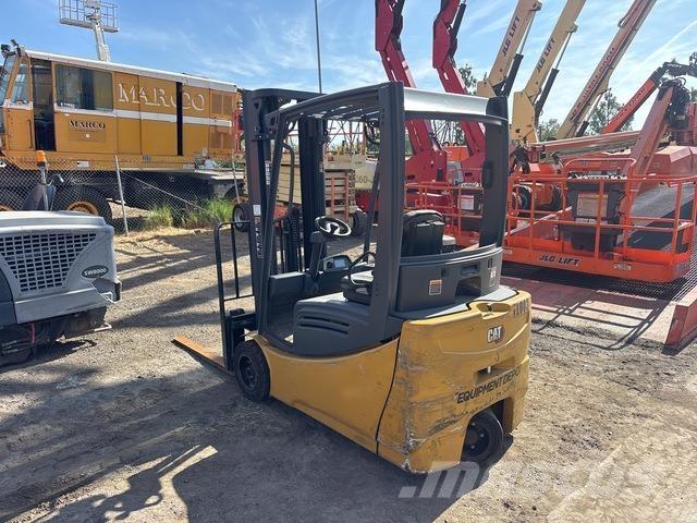 CAT 2ET4000 Електронавантажувачі