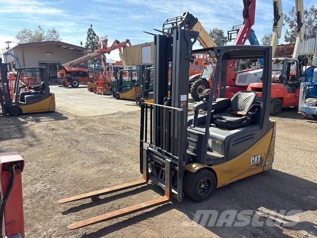 CAT 2ET4000 Електронавантажувачі