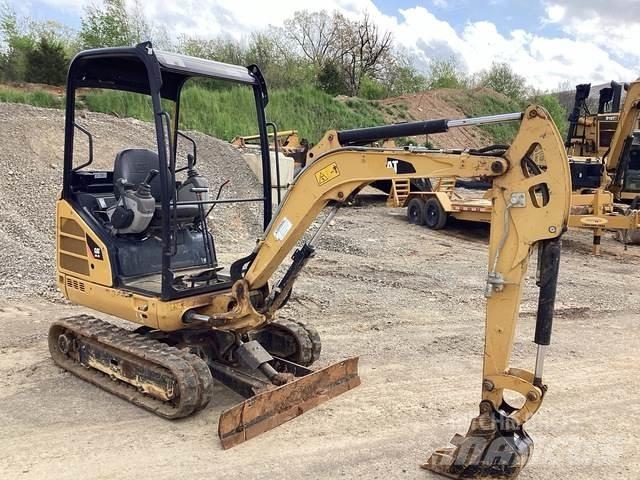 CAT 301.7D Гусеничні екскаватори