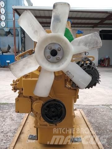 CAT 3024C Двигуни