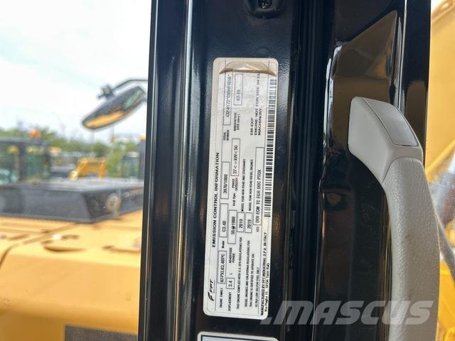 CAT 311FLRR Гусеничні екскаватори