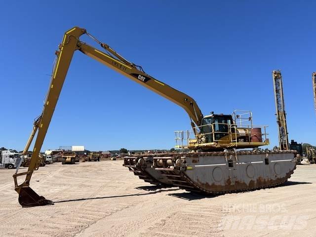 CAT 320D Гусеничні екскаватори