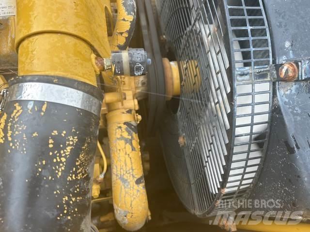 CAT 320L Гусеничні екскаватори