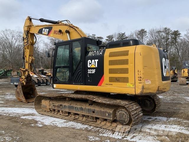 CAT 323F Гусеничні екскаватори