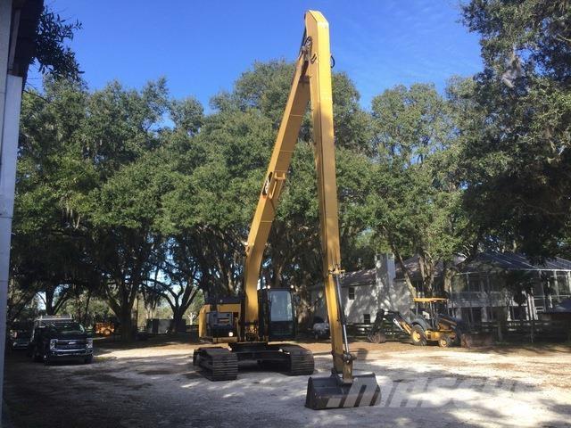 CAT 324E L Гусеничні екскаватори