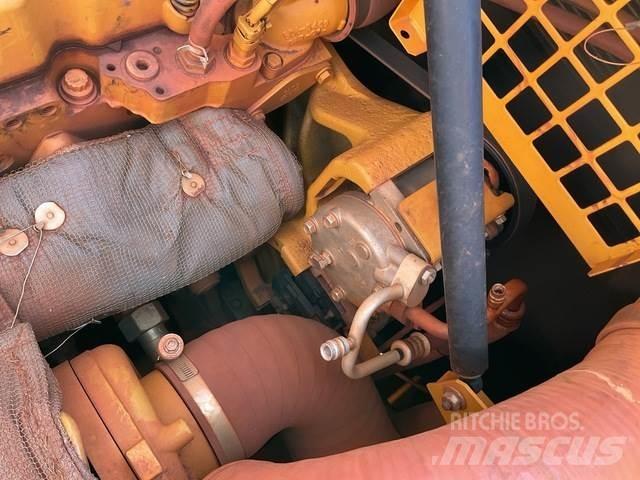CAT 336 Гусеничні екскаватори