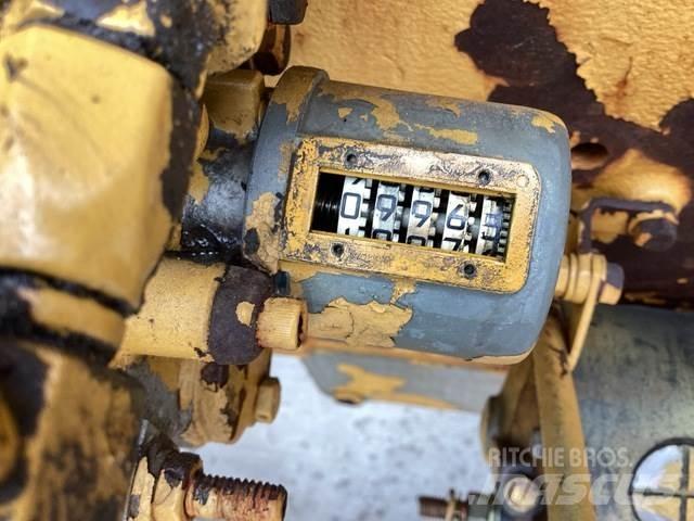 CAT 3406B Двигуни