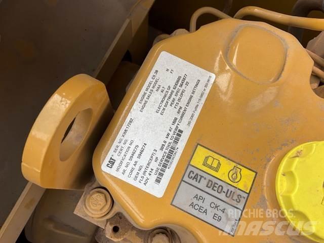 CAT 350 Гусеничні екскаватори