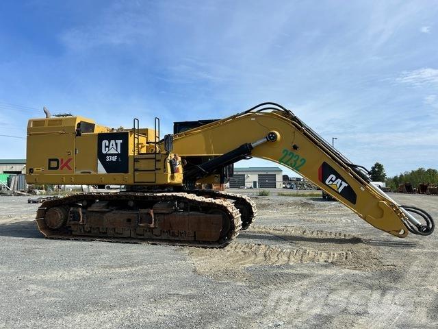 CAT 374F Гусеничні екскаватори